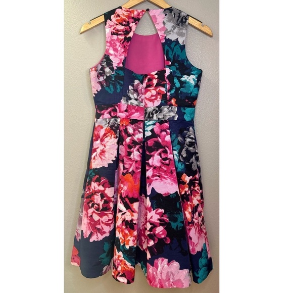 Eliza J Floral Print Faille Fit & Flare Dress Back Cut Out Flare Skirt Petite - Picture 8 of 9